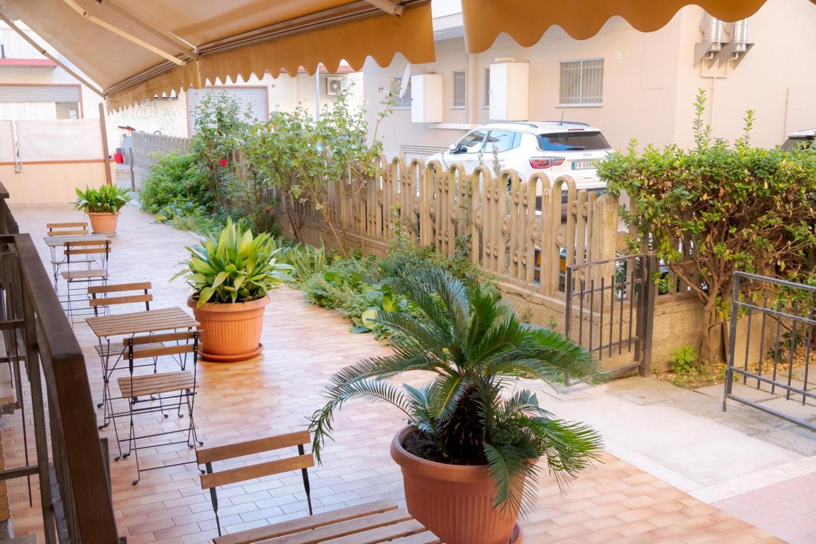 Affittacamere Il Giardino Alba Adriatica Zewnętrze zdjęcie