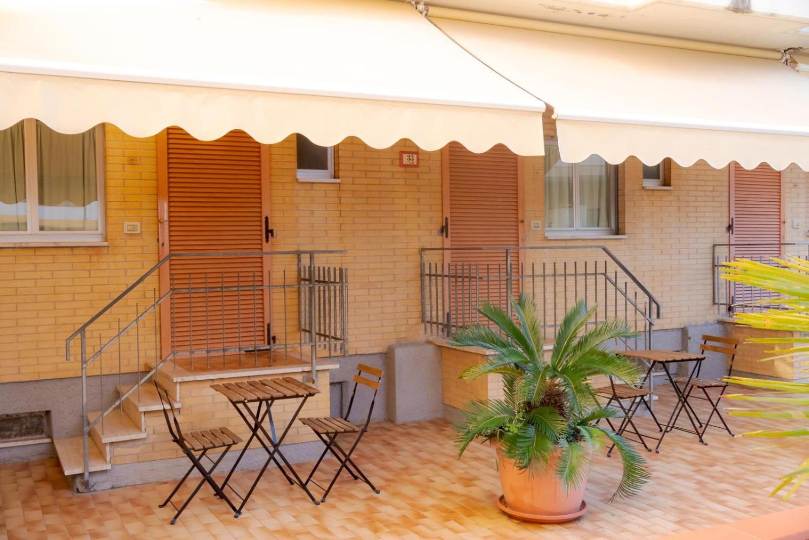 Affittacamere Il Giardino Alba Adriatica Zewnętrze zdjęcie